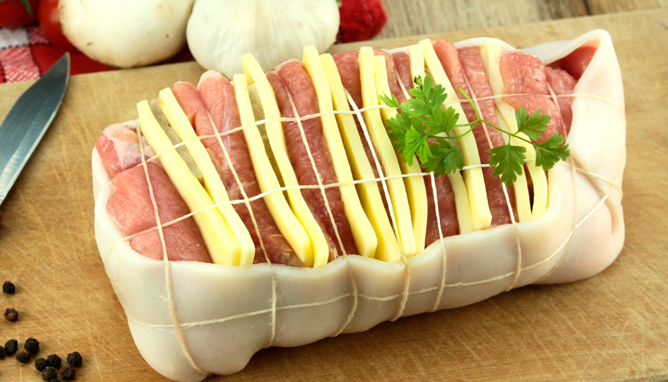 découvrez les temps de cuisson idéaux pour le rôti orloff déjà préparé selon différents appareils : four, cookeo et air fryer. astuces pratiques adaptées au poids pour un plat parfaitement réussi.