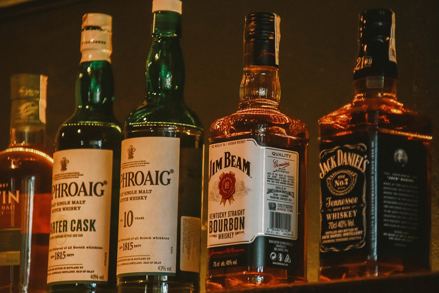Prix du whisky au Luxembourg : comparatif des grandes marques et astuces pour économiser