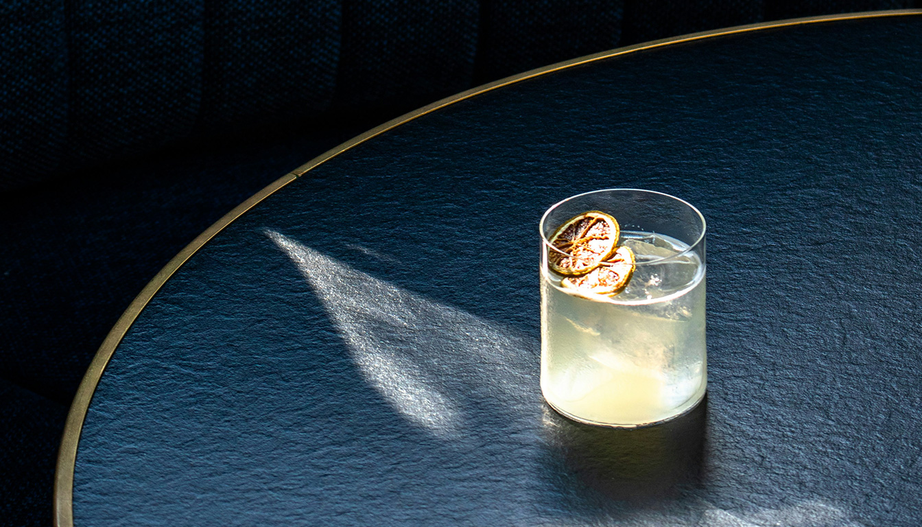 découvrez comment choisir le meilleur gin en fonction de vos goûts et usages : tonic, cocktail, gin français ou japonais. guide complet pour apprécier chaque saveur et trouver votre préféré.