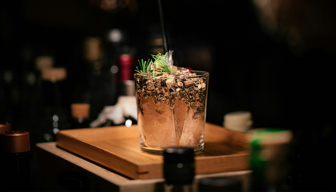 découvrez quelle vodka choisir pour vos cocktails avec notre guide des marques recommandées et nos conseils d'experts pour des boissons réussies.