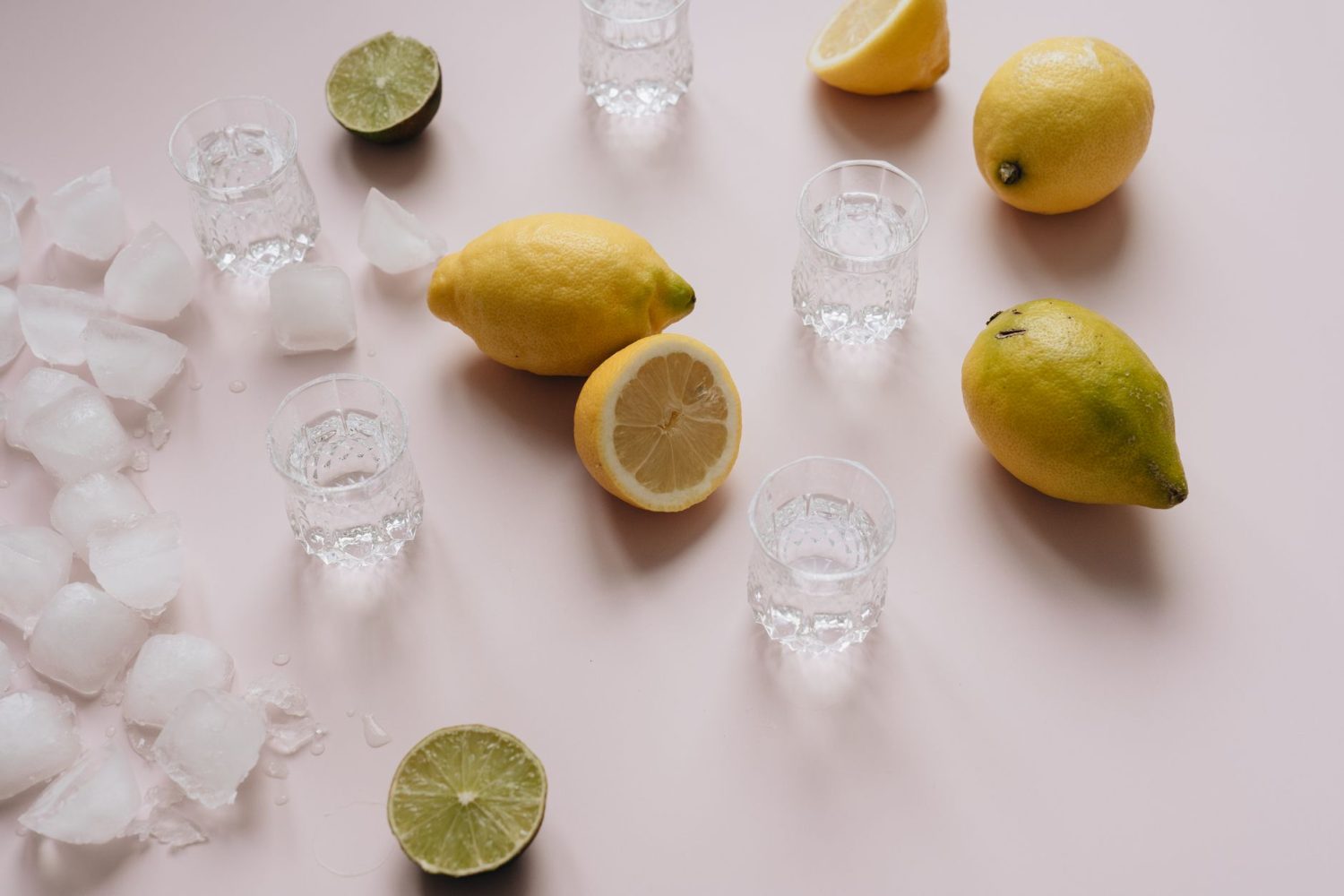 Est-ce que la vodka fait grossir le ventre ? Ce qu’il faut savoir sur ses effets et les idées reçues