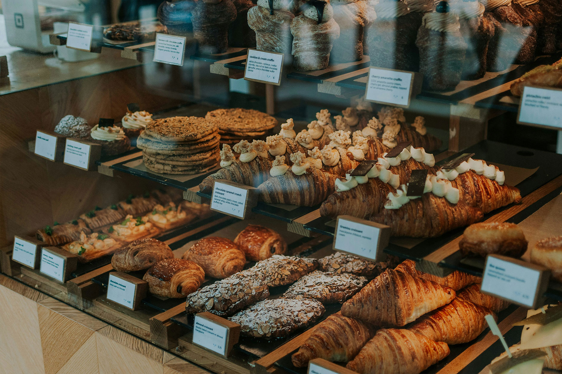 Le tri invisible : comment l'industrie décide qu'une viennoiserie mérite d'être vendue