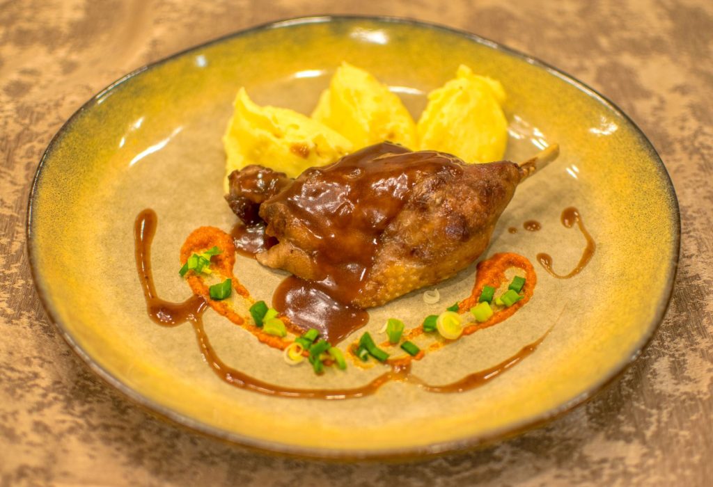 Cuisse de canard au Cookeo — cuisse de canard cuite avec pommes de terre
