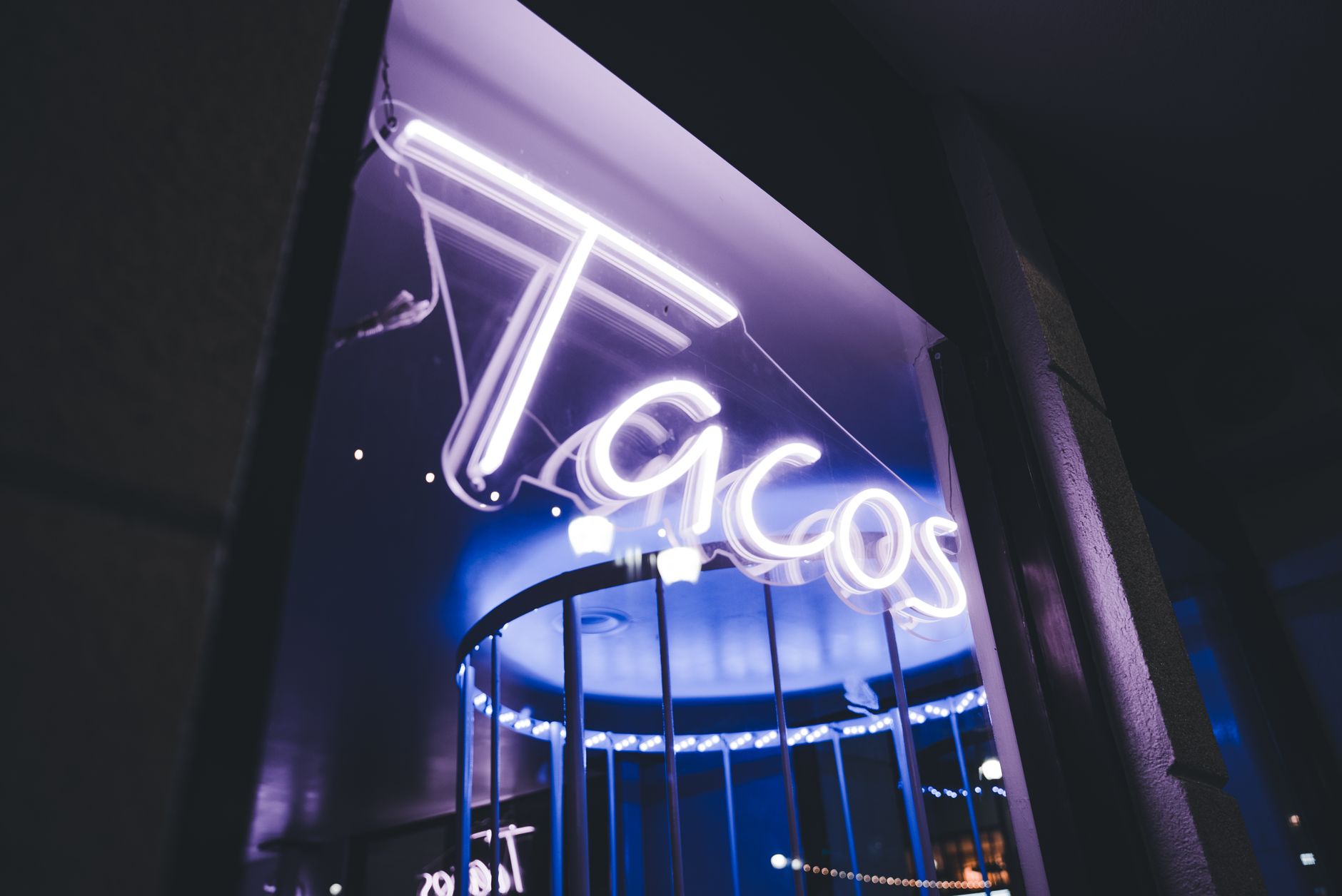 La Marinade Lyon : concept, ambiance et informations clés sur ce restaurant de tacos — intérieur restaurant tacos ambiance vibrante
