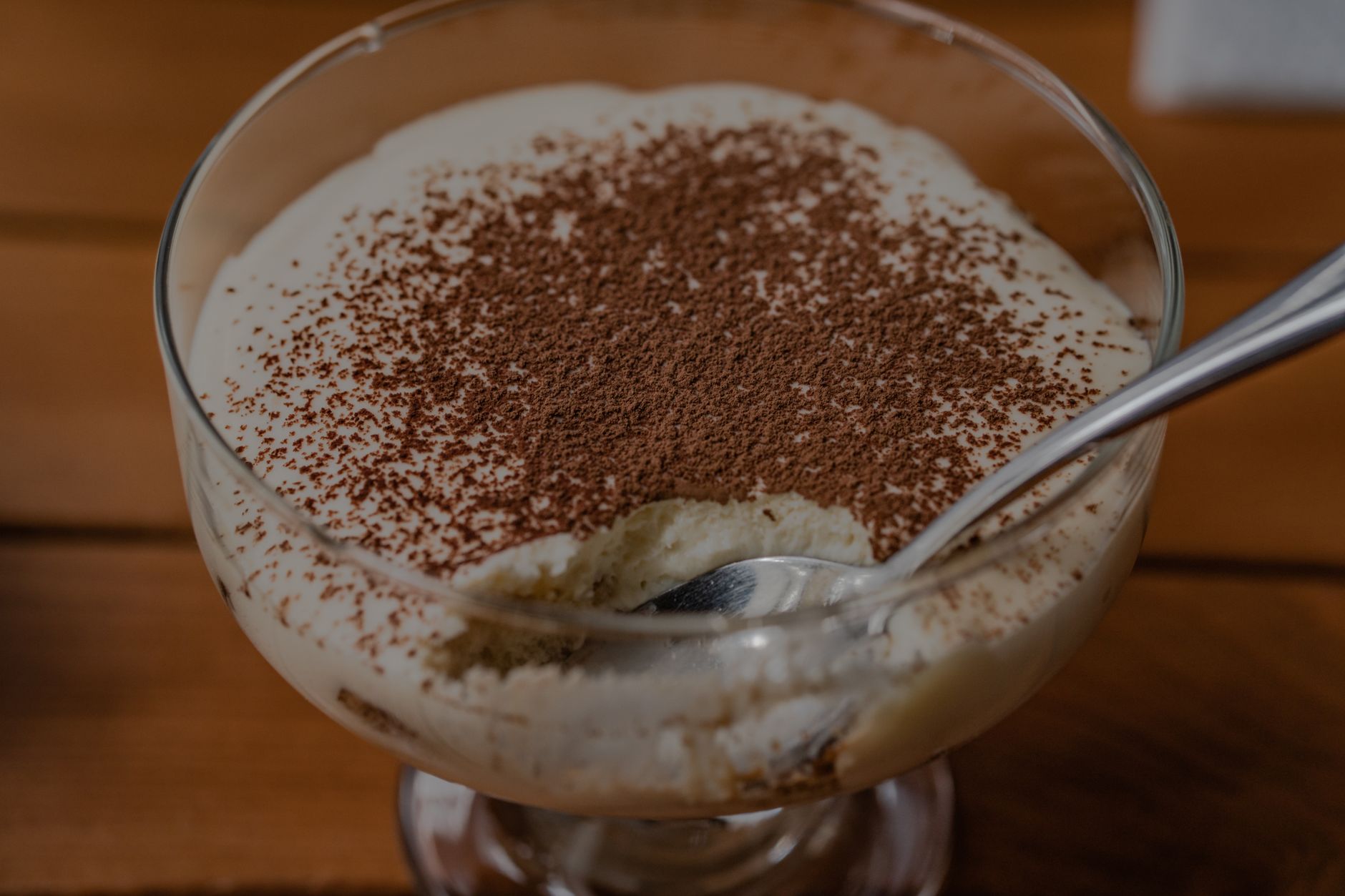 Mascarpone périmée : que signifie vraiment la date sur le pot ? — pot de mascarpone périmé