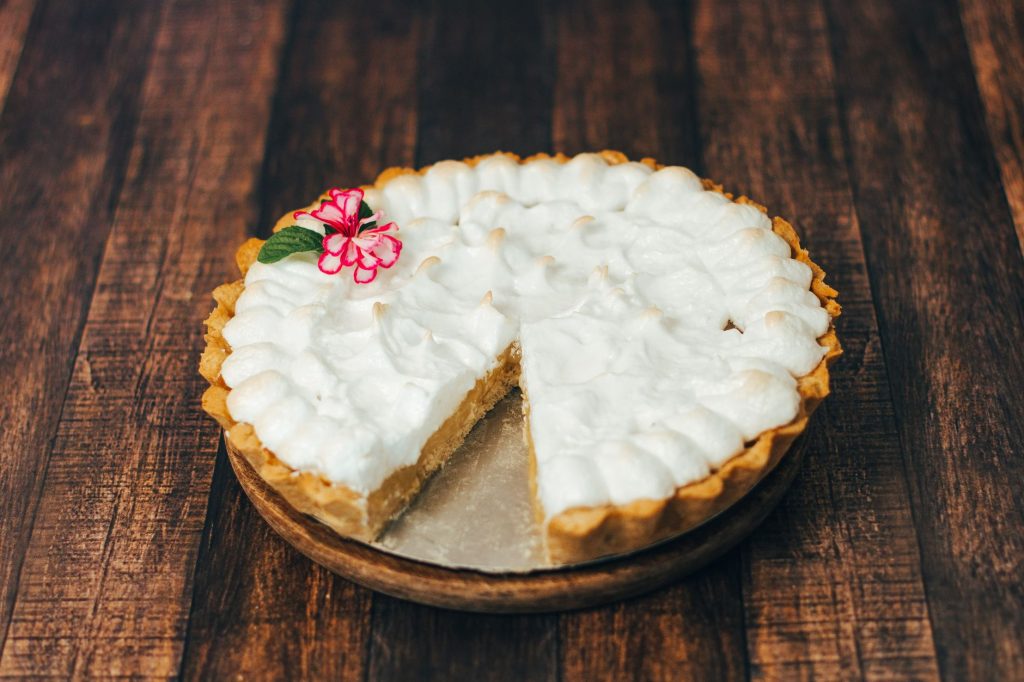 Tarte citron meringuée Cyril Lignac — part de tarte au citron meringuée